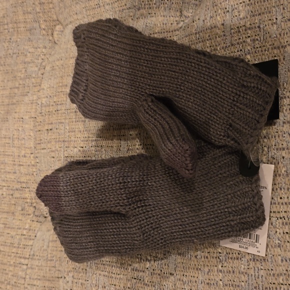 SONOMA BRAND WOMEN'S GRAY FLIP TOP WARM WINTER MITTENS GLOVES ONE SIZE FITS MOST - Picture 3 of 8